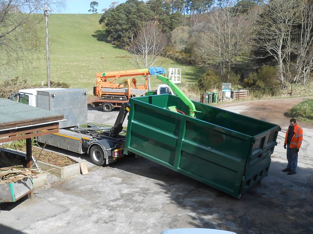 newtruckwithhookloader